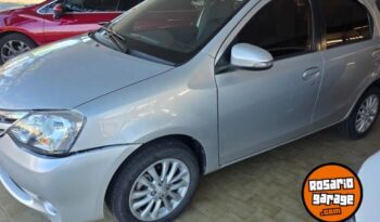 TOYOTA ETIOS 1.5 lleno